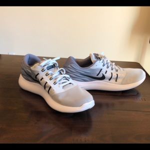 Men’s Nike Lunarstelos running shoes